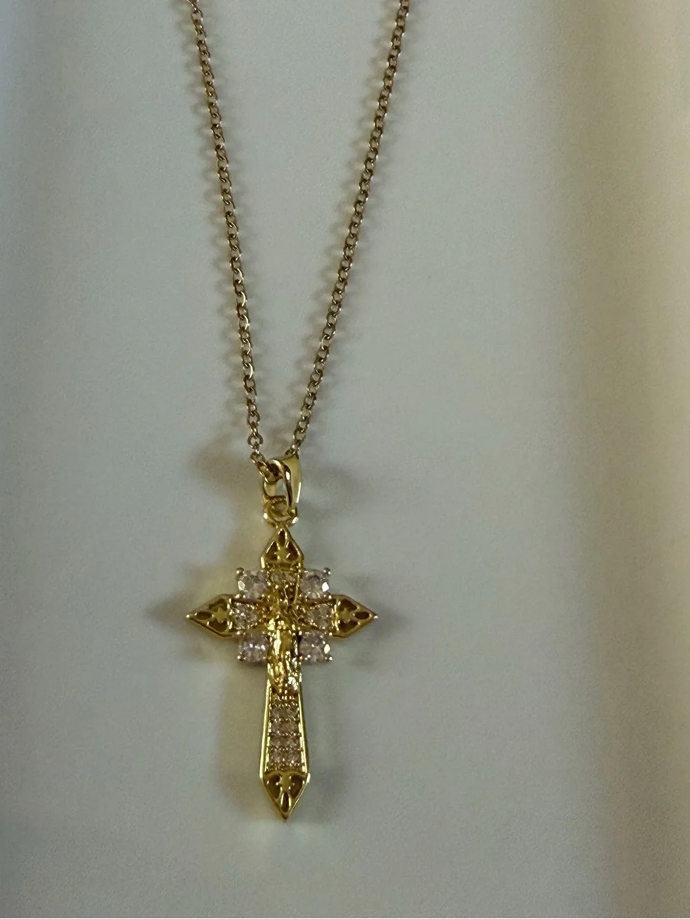 N/A elegant gold